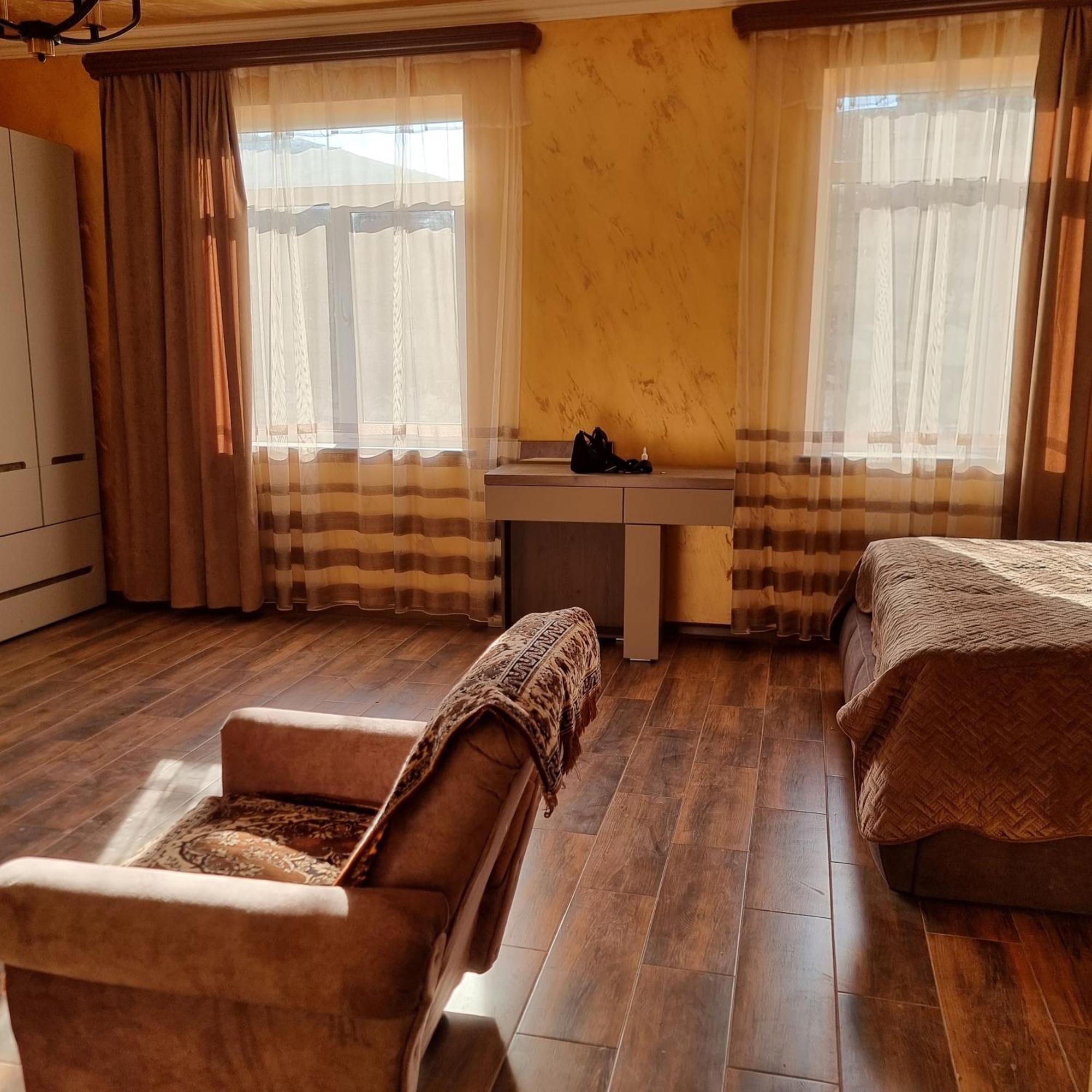 Alpha Rest House Ijevan Bagian luar foto